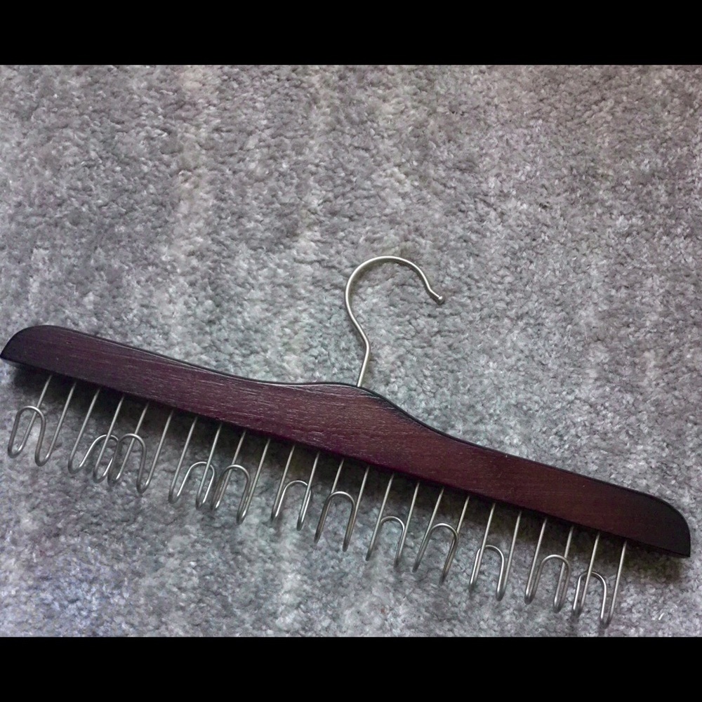 Mahogany Accessories Hanger